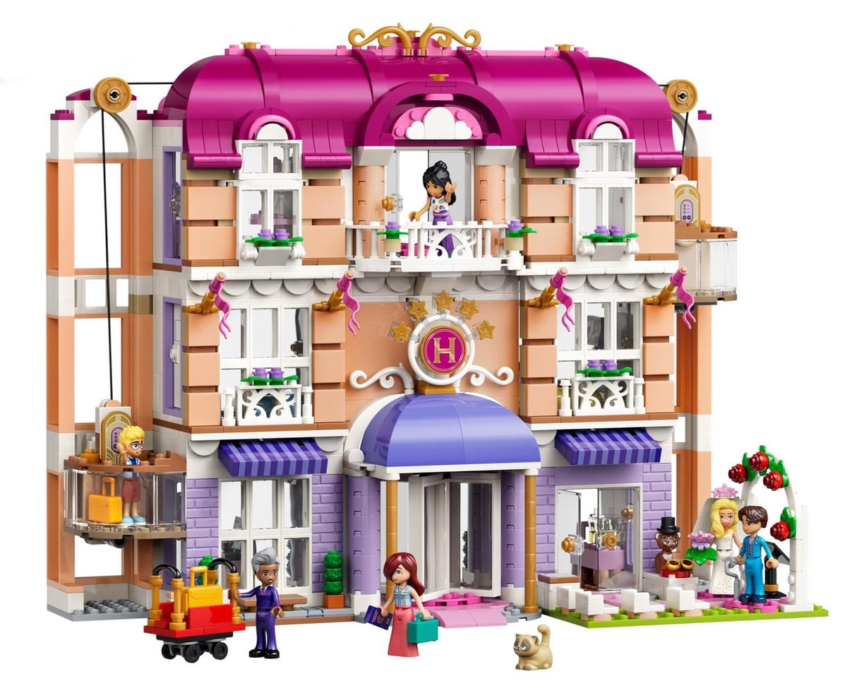 Friends: Heartlake City Grand Hotel